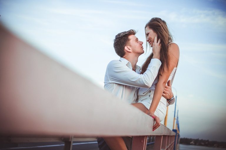 couple-498484_960_720.jpg