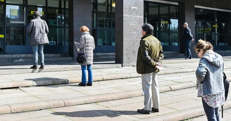 Unraveling the Mystery of Six Feet Social Distancing